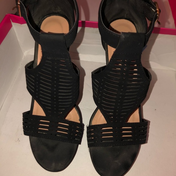 Platform heels - Picture 1 of 4